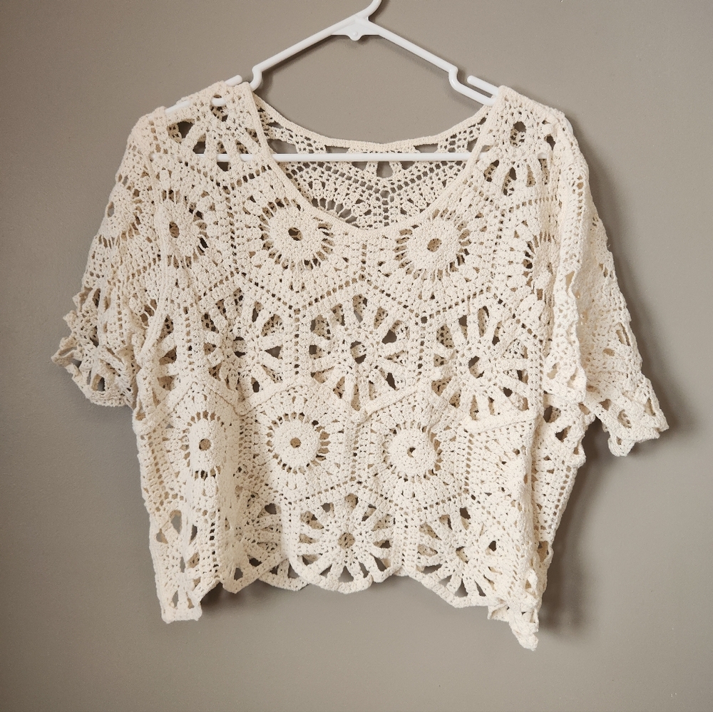 Cropped Cream Boho Crochet Sweater/top